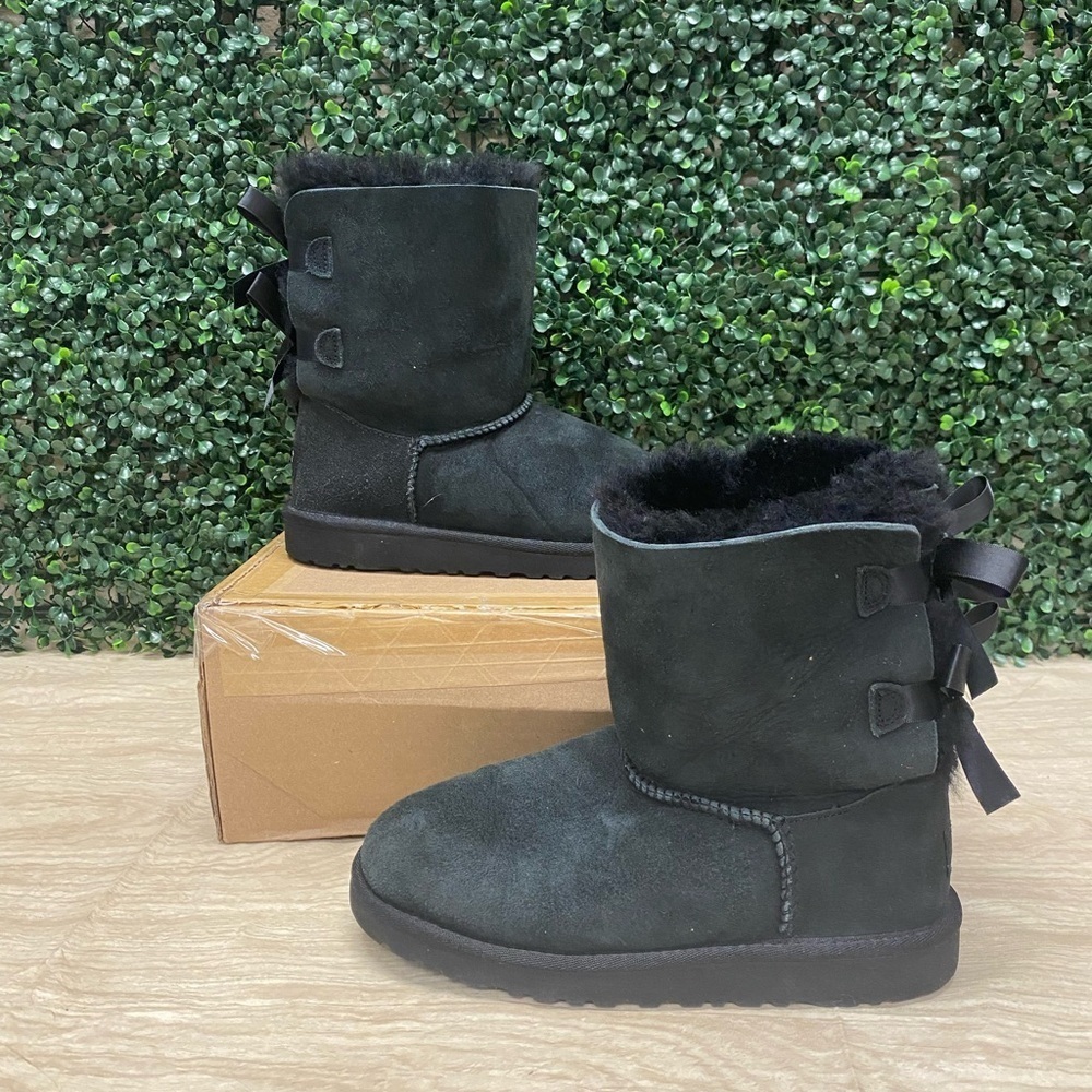UGG Bailey Bow II - W4